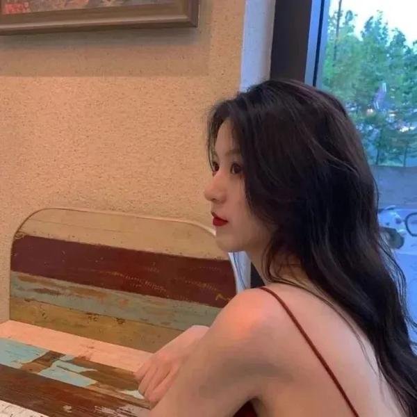 彩云妃子